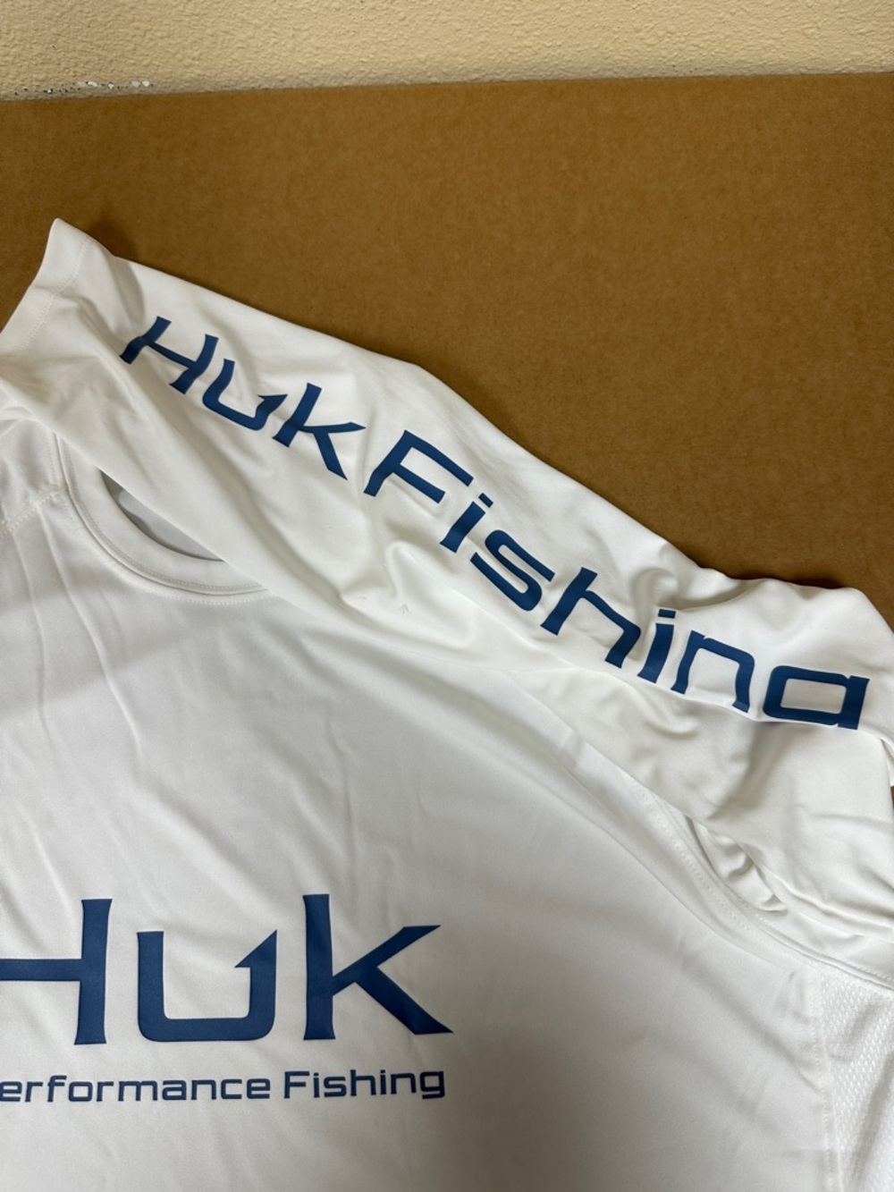 ##111, Size 111, NWT Huk White LS Performance Fishing Tee with Blue Logo - Picture 5 of 8